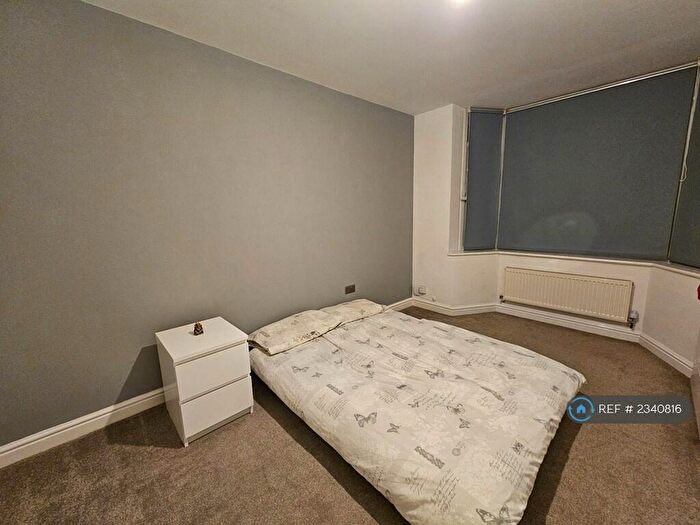 2 Bedroom Bungalow To Rent In Trevor Close, Northampton, NN5