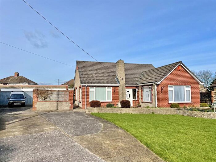 3 Bedroom Detached Bungalow For Sale In Claypool Road, Kingswood, Bristol, BS15
