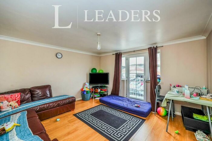 2 Bedroom Apartment To Rent In Claremont Road, PO1