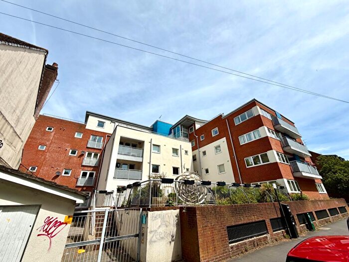 2 Bedroom Apartment To Rent In Central, S01