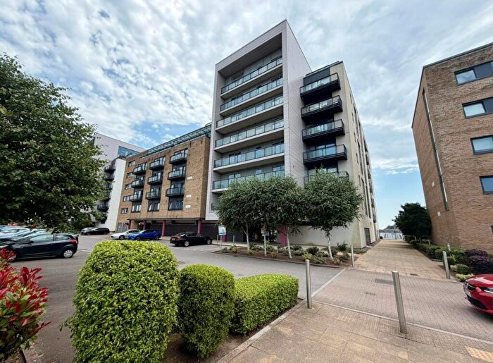 2 Bedroom Flat For Sale In Caldey Island House, Ferry Court, Cardiff, CF11