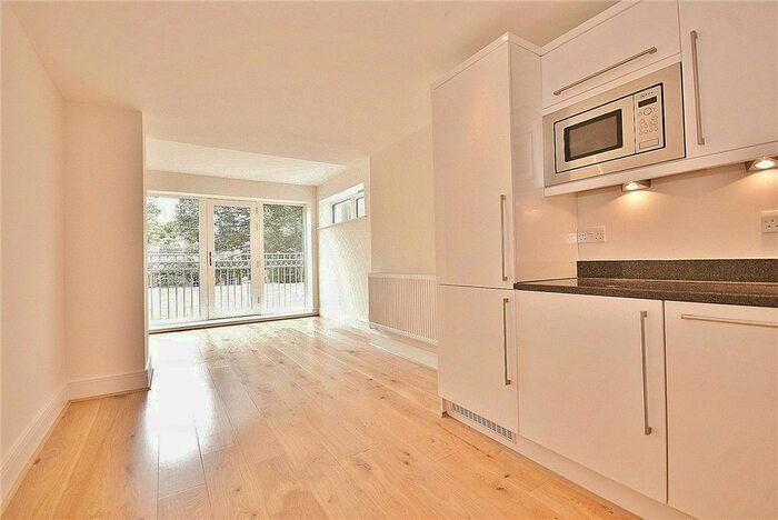 1 Bedroom Flat To Rent In Chiswick High Road, London, W4