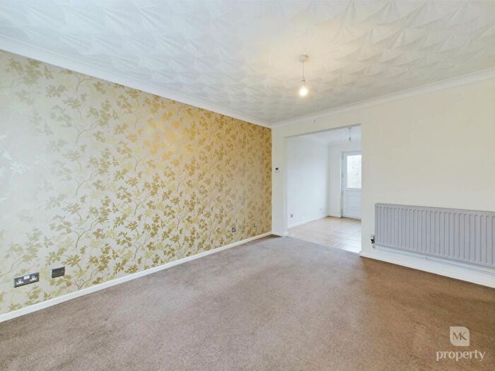 3 Bedroom End Of Terrace House For Sale In Catchpole Close, Greenleys, MK12