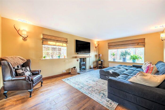 4 Bedroom Detached House For Sale In Main Street, Ledston, Castleford, West Yorkshire, WF10