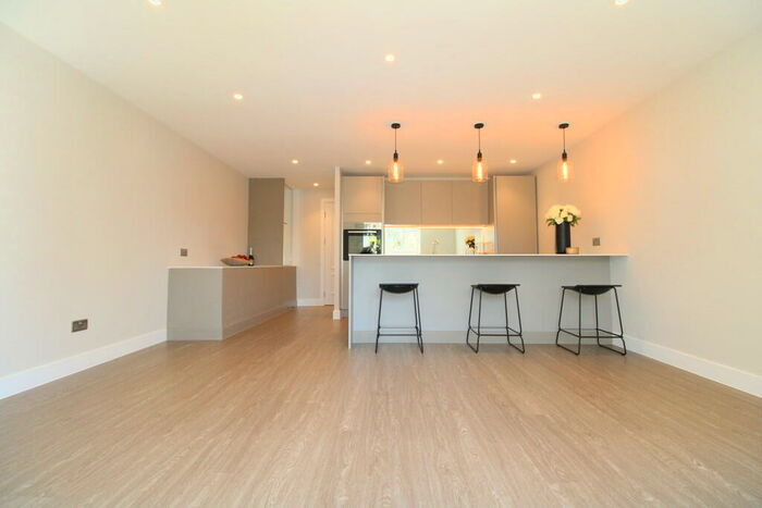 1 Bedroom Apartment To Rent In Puller Road, High Barnet, EN5