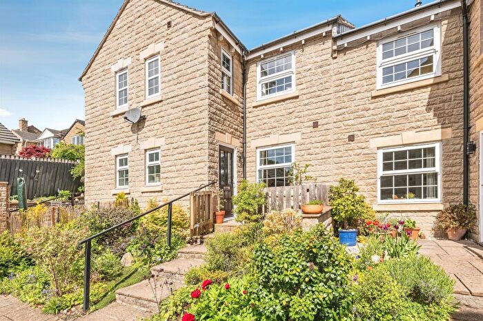 2 Bedroom Terraced House For Sale In Gardeners Walk, Skelmanthorpe, Huddersfield, HD8