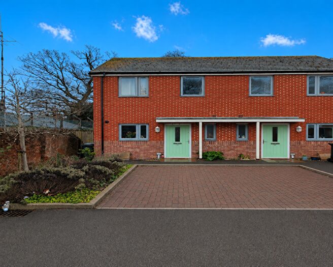 2 Bedroom Semi-Detached House For Sale In Glider Close, Christchurch, BH23