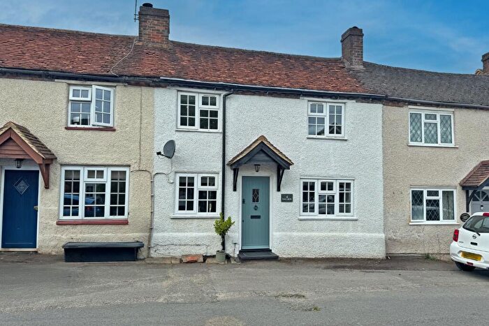 3 Bedroom Terraced House For Sale In The Row, Winchmore Hill, Amersham, HP7