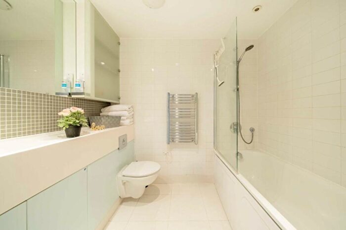 1 Bedroom Flat To Rent In Chadwell Lane, London, N8