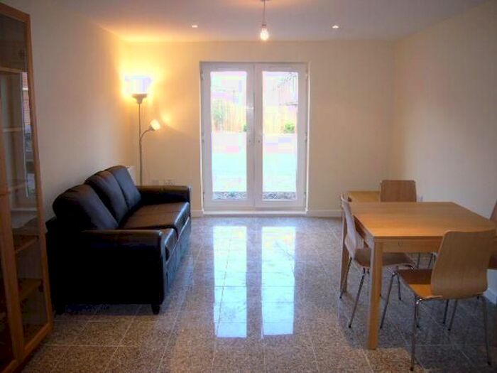 1 Bedroom Flat To Rent In Academy Place, Osterley, Isleworth, TW7