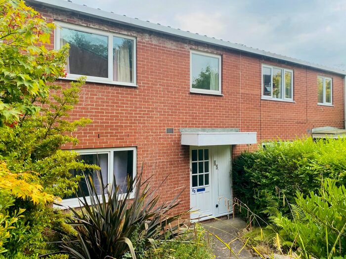 3 Bedroom Property To Rent In Cloudwood Close, Littleover, Derby, DE23