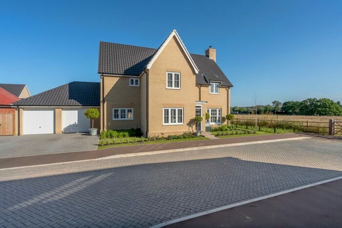 5 Bedroom Detached House For Sale In Daisy Way, Gillingham, Beccles, NR34