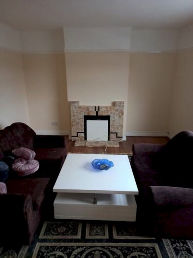 2 Bedroom Flat To Rent In Church Road, Northolt UB5