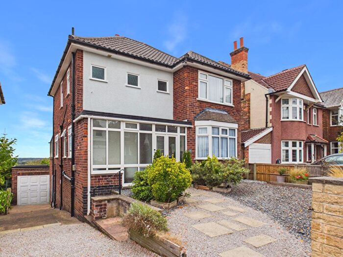 3 Bedroom Detached House For Sale In Oakdale Road, Carlton, Nottingham, NG4