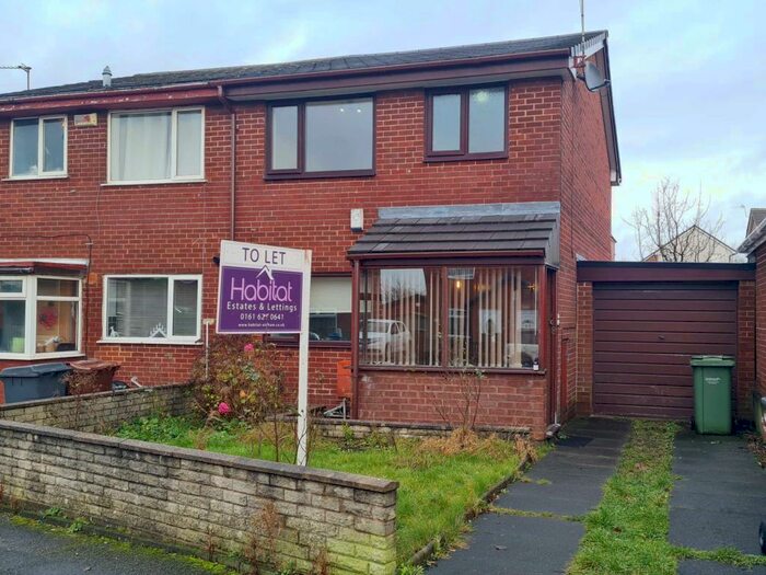 3 Bedroom Semi-Detached House To Rent In Old Lane, Chadderton, OL9