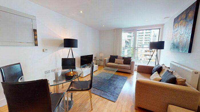 2 Bedroom Flat To Rent In Isle Of Dogs, E14