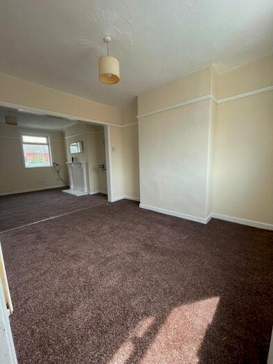 3 Bedroom Property To Rent In Princes Crescent, Edlington, Doncaster, DN12