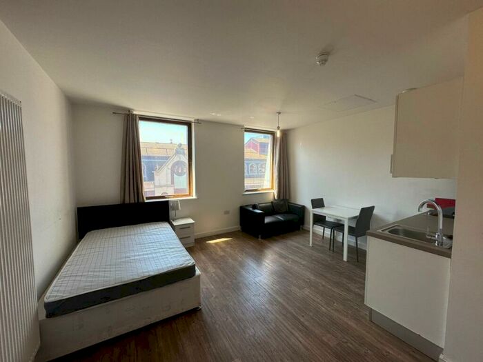 Studio To Rent In Moorfields, Liverpool, L2