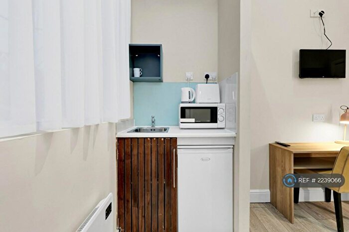 Studio To Rent In Finchley Road, London, NW3