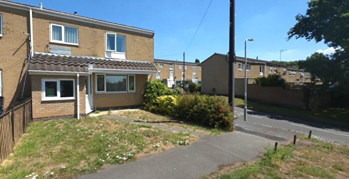 4 Bedroom Semi-Detached House For Sale In Faringdon, Tamworth, B77