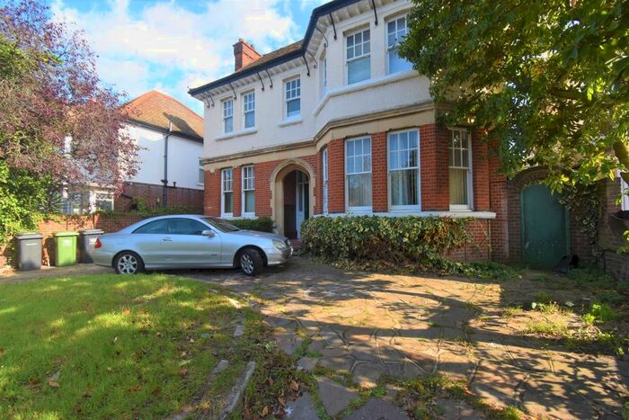 Studio To Rent In Bromley Road, London, SE6