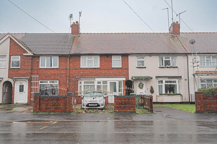 3 Bedroom Terraced House For Sale In Halfords Lane, West Bromwich, B71
