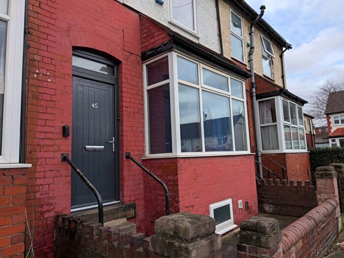 8 Bedroom House To Rent In Mayville Avenue, Hyde Park, Leeds, LS6