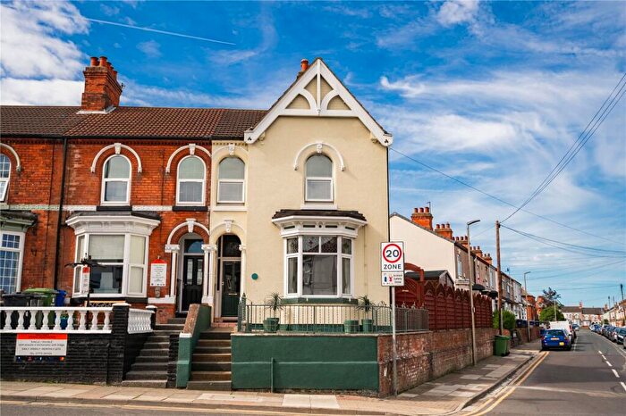 7 Bedroom End Of Terrace House For Sale In Isaacs Hill, Cleethorpes, Lincolnshire, DN35