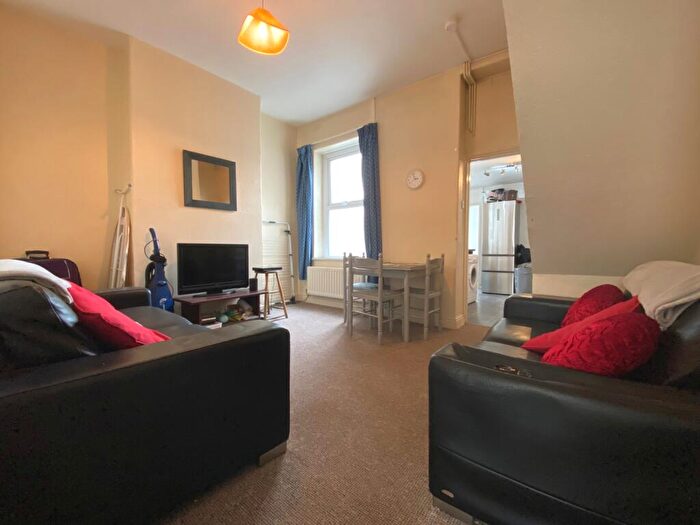 3 Bedroom Terraced House To Rent In Plasnweydd Road, Roath, CF24