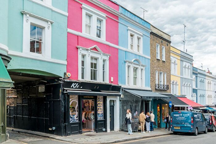 3 Bedroom Flat To Rent In Portobello Road, London, W11