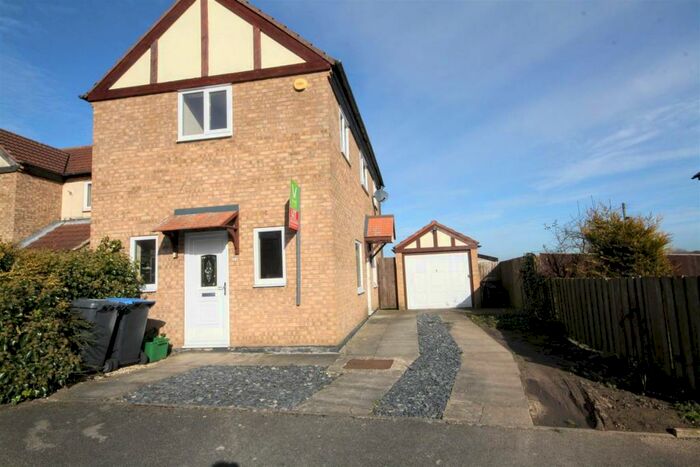 3 Bedroom Semi-Detached House To Rent In Coquet Drive, Perkinsville, DH2