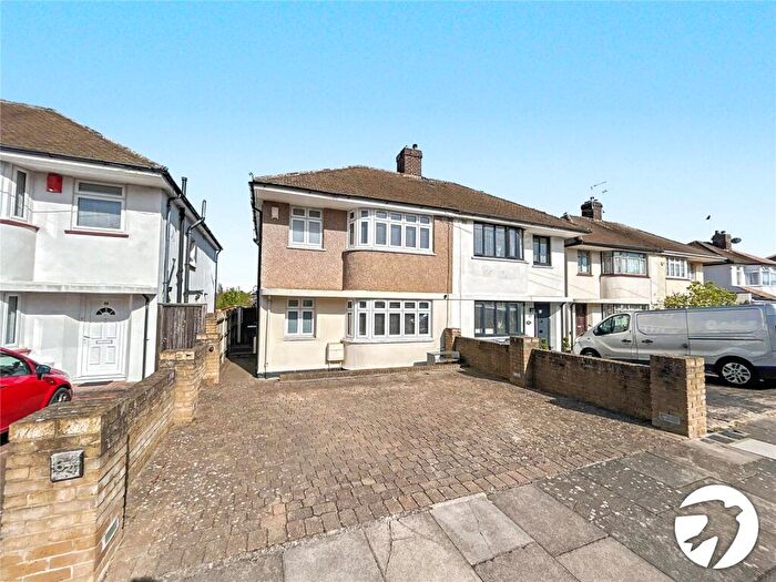 3 Bedroom Semi Detached House For Sale In Radnor Avenue, South Welling, Kent, DA16