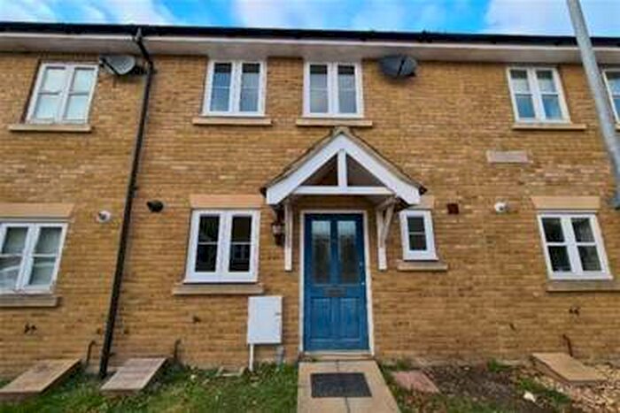 2 Bedroom House To Rent In Martock, TA12