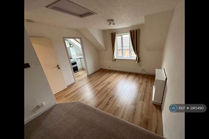 Studio To Rent In Foster Hill Road, Bedford, MK40