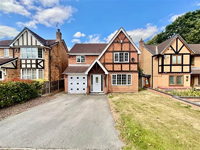 4 Bedroom Detached House For Sale In Broomhill Avenue, Worksop, Nottinghamshire, S81