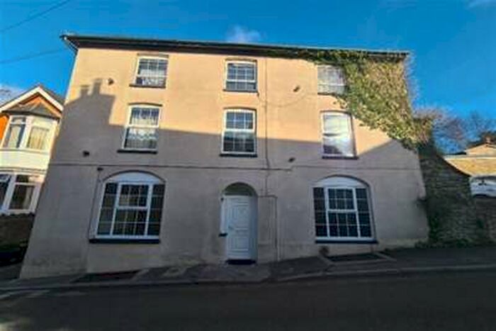 2 Bedroom Flat To Rent In North Street, Wincanton, BA9