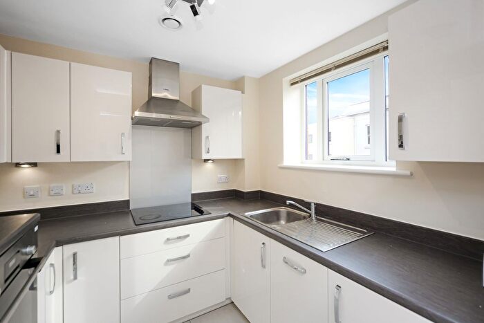 1 Bedroom Flat To Rent In Clive Road, Batchley, Redditch, B97