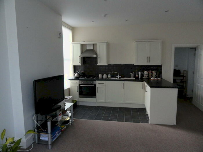 1 Bedroom Apartment To Rent In Thorne Road, Flat, DN2