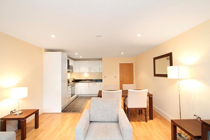1 Bedroom Apartment To Rent In Drayton Park, London, N5