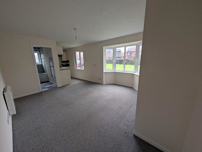 1 Bedroom Flat For Sale In St James Court, Saxmundham, IP17