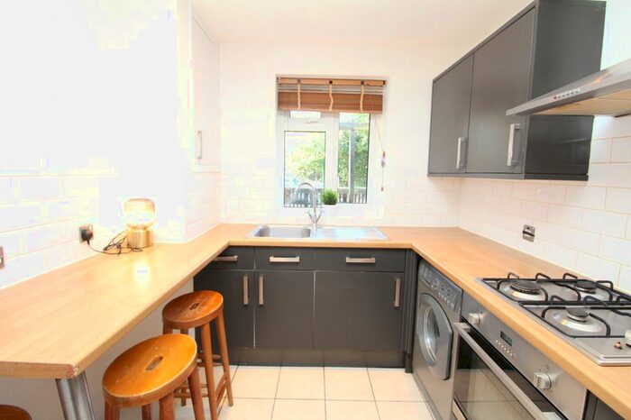 1 Bedroom Maisonette To Rent In Wydeville Manor Road, London, SE12