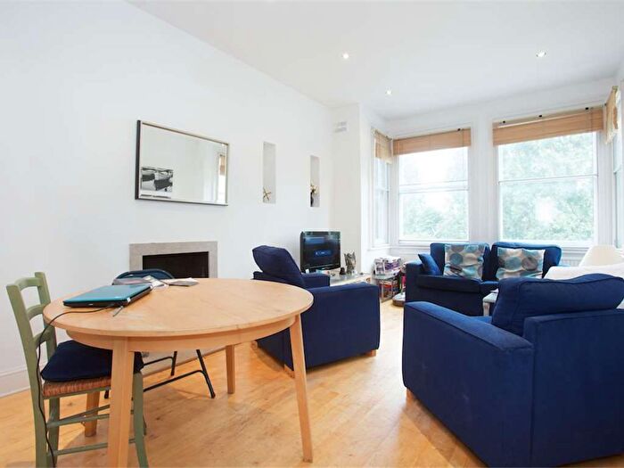 3 Bedroom Flat To Rent In Stamford Brook Road, London, W6