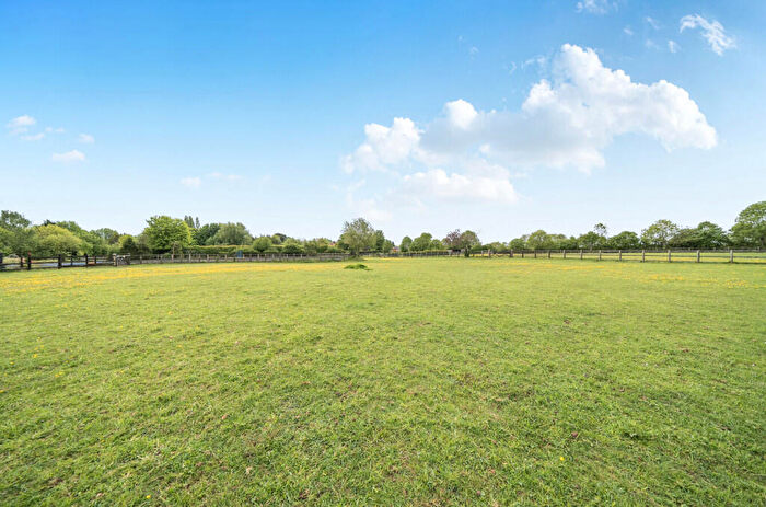 4 Bedroom Detached House For Sale In Smithland Court, Greens Norton, Towcester, Northamptonshire, NN12