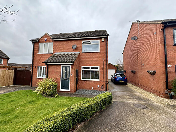 2 Bedroom Semi Detached House To Rent In Burr Tree Garth, Leeds, West Yorkshire, LS15