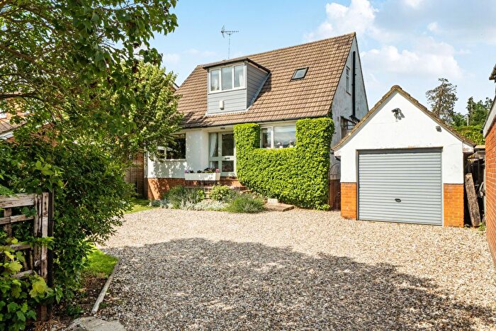4 Bedroom Bungalow For Sale In The Short, Purley On Thames, Reading, Berkshire, RG8