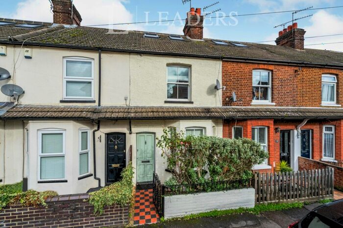 3 Bedroom Terraced House To Rent In Castle Road, AL1