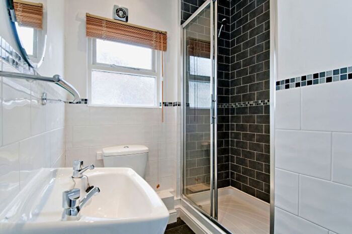 1 Bedroom Flat To Rent In Cathedral Road, Cardiff, CF11