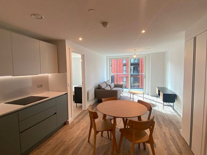 2 Bedroom Apartment To Rent In Shale Lane Salford, M5
