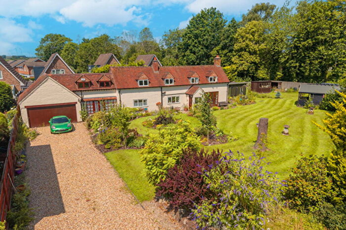 3 Bedroom Cottage For Sale In Meadow Cottage, Norton Close, Redditch, B98