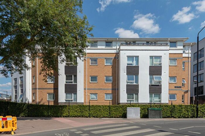 2 Bedroom Flat For Sale In Wood Street, Walthamstow, E17
